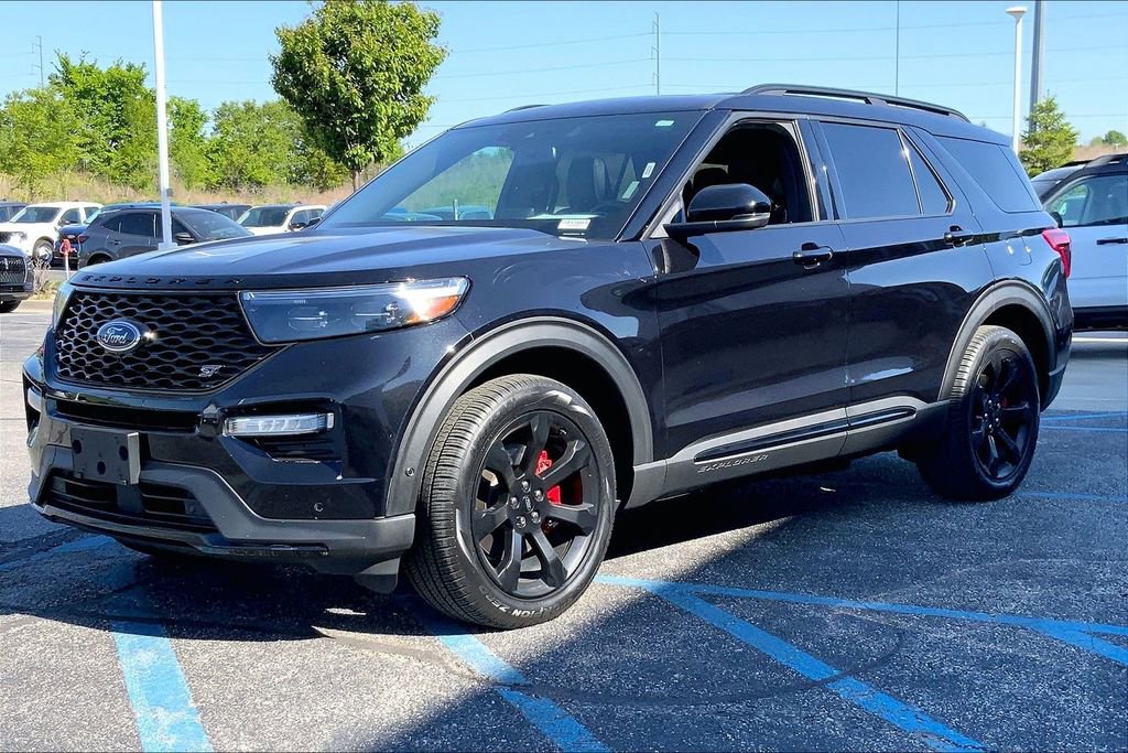Used 2022 Ford Explorer ST w/ Equipment Group 401A AWD/4WD image 5