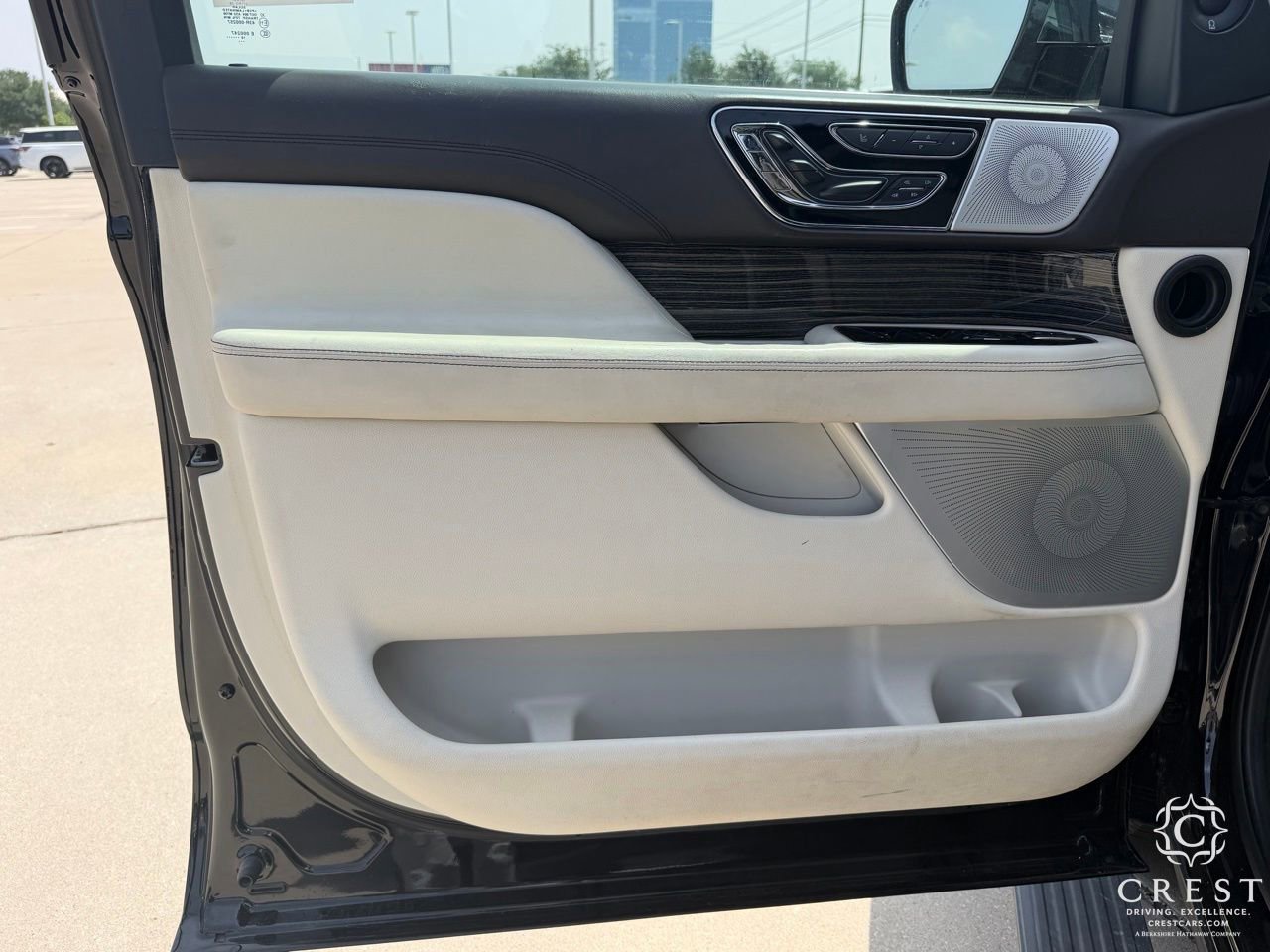 Used 2019 Lincoln Navigator L Black Label w/ Cargo Package AWD/4WD image 9