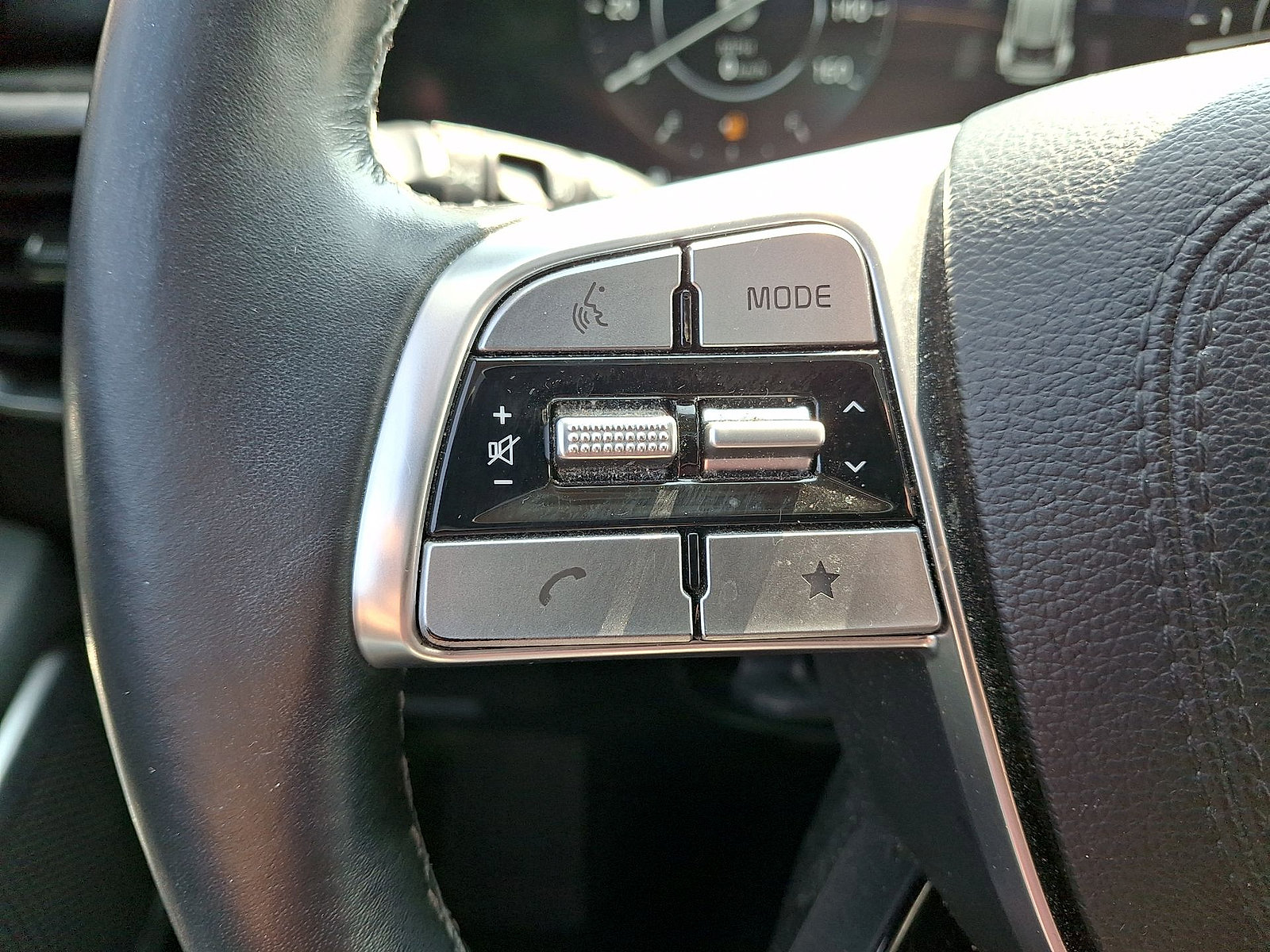 Used 2023 Kia Telluride SX AWD/4WD image 17