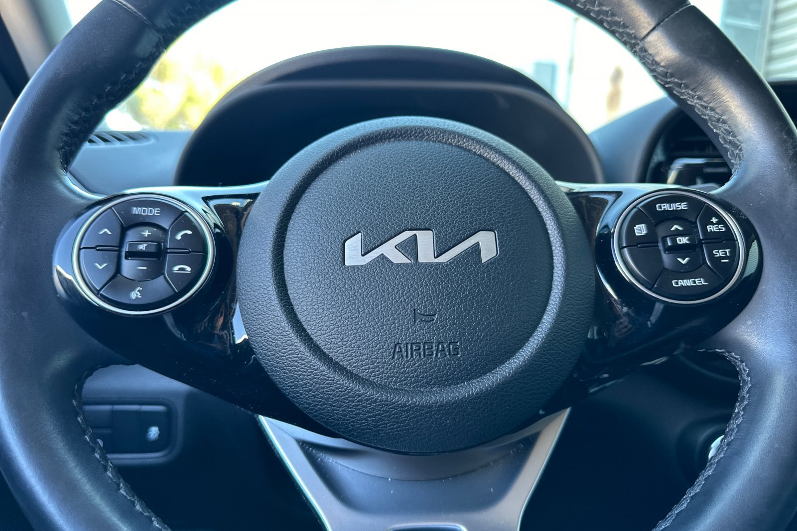 Used 2022 Kia Soul X-Line FWD image 25