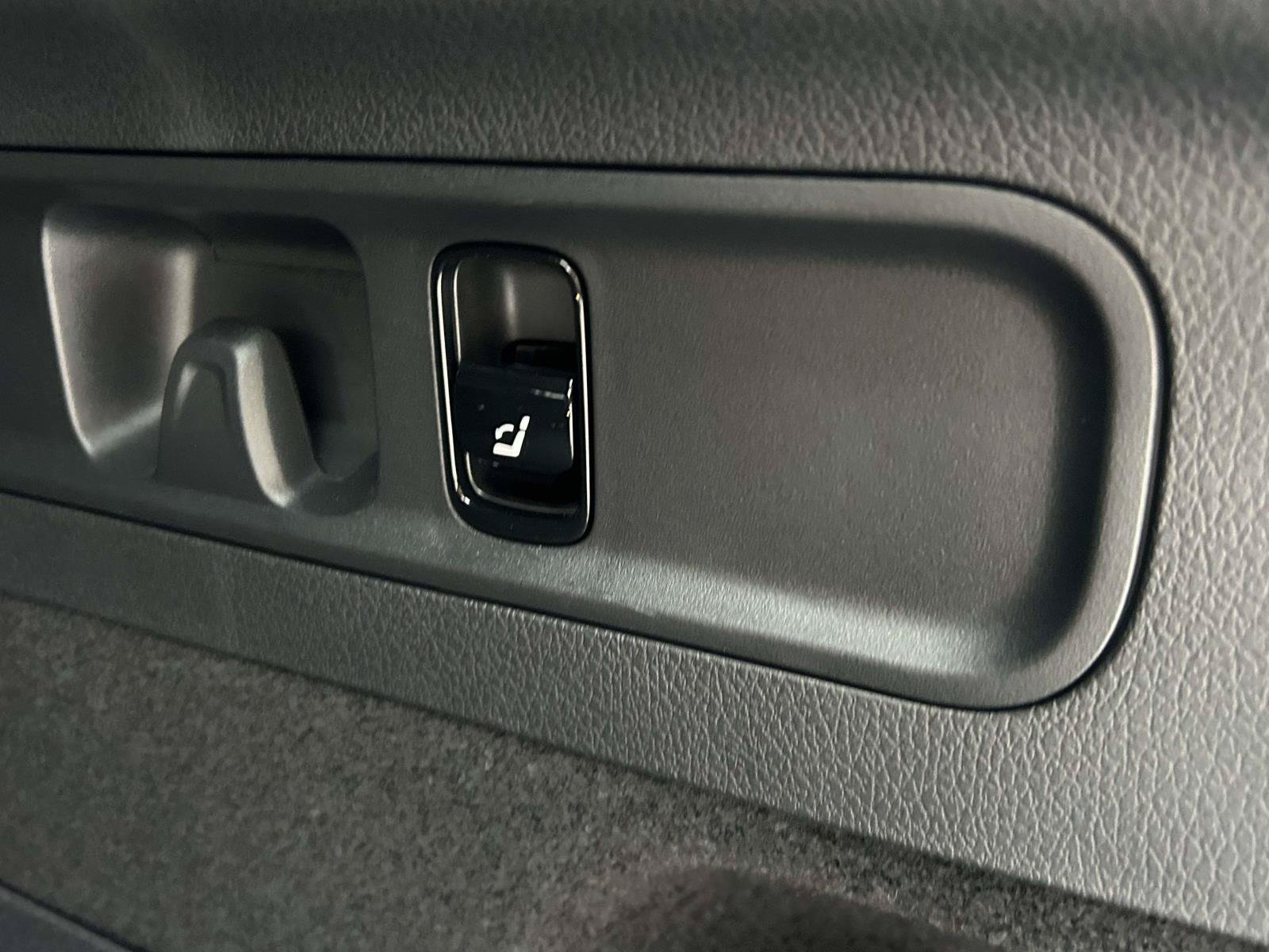 Certified 2026 Mercedes-Benz GLC 300 4MATIC image 12