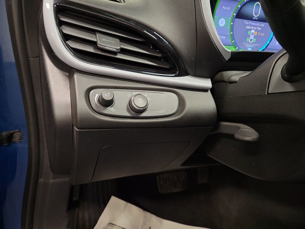 Used 2019 Chevrolet Volt LT w/ Comfort Package image 21