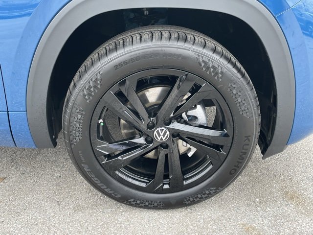 New 2025 Volkswagen Atlas Cross Sport SEL R-Line image 30