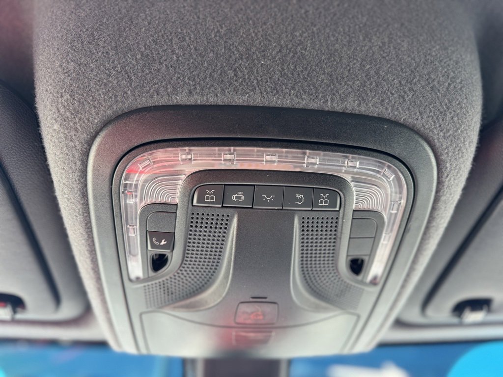 Used 2021 Mercedes-Benz Sprinter 1500 image 18