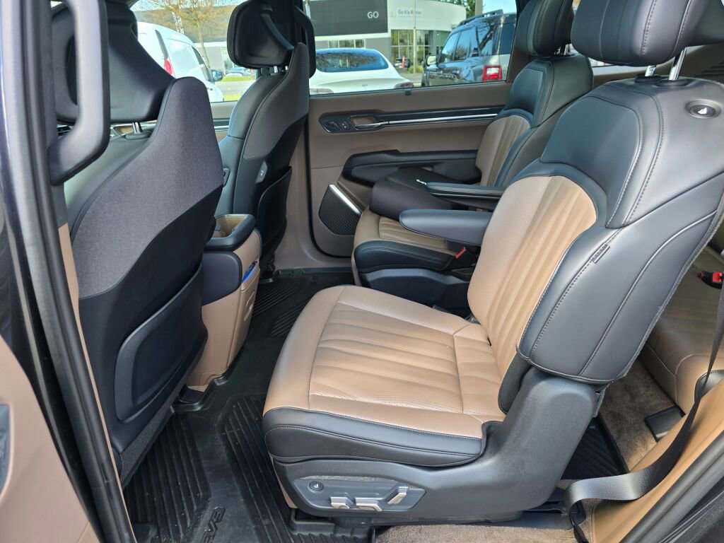 Used 2024 Kia EV9 GT-Line image 11