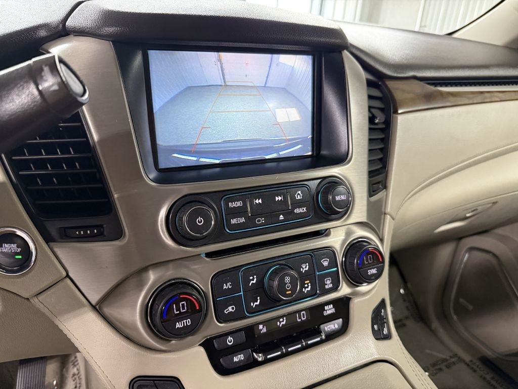 Used 2019 GMC Yukon XL Denali w/ Denali Ultimate Package AWD/4WD image 16