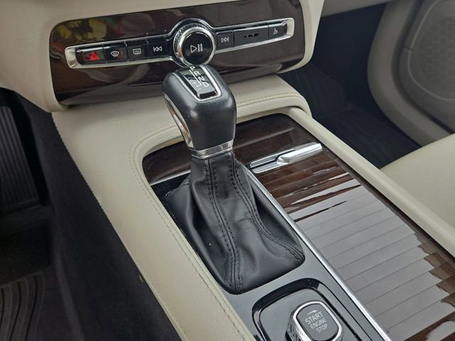 Used 2019 Volvo XC90 T5 Momentum w/ Protection Package Premier FWD image 20