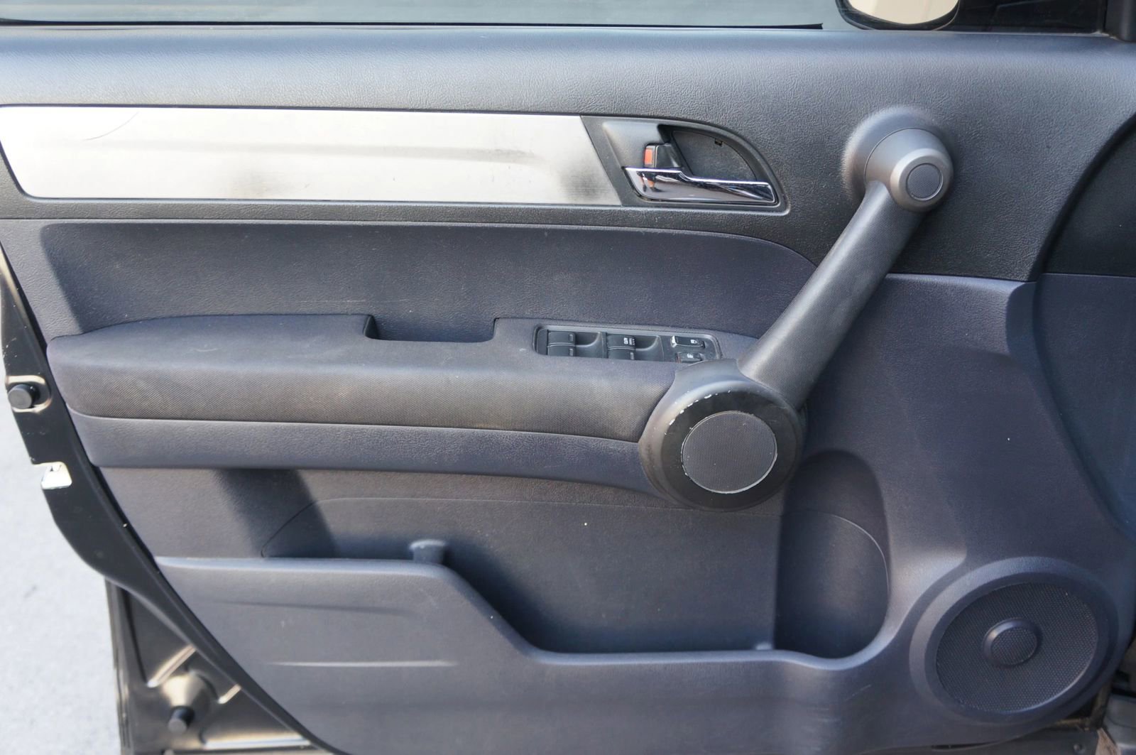 Used 2010 Honda CR-V LX image 19