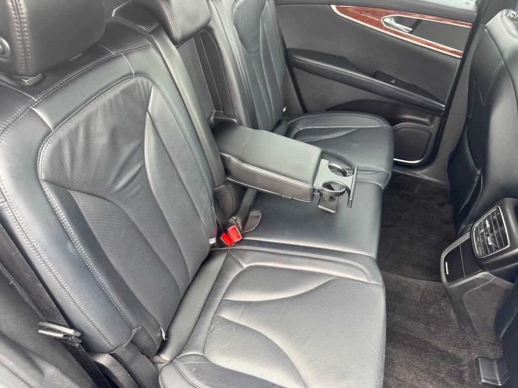 Used 2018 Lincoln MKX Reserve FWD image 49
