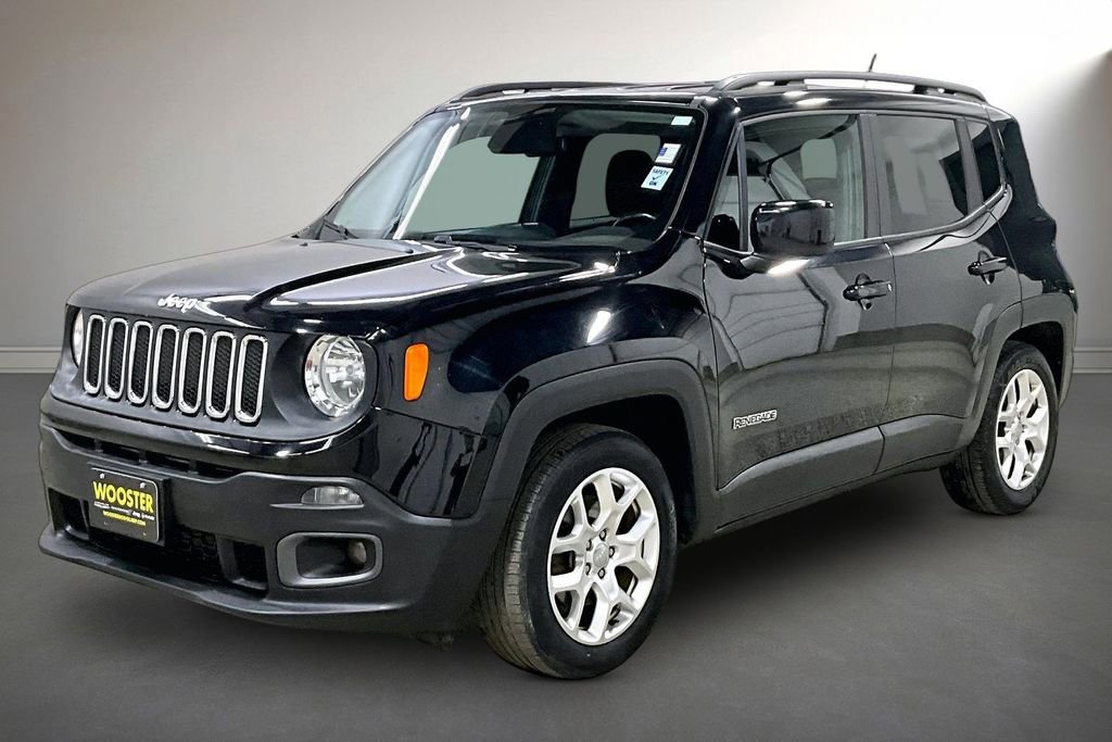 Used 2017 Jeep Renegade Latitude image 3
