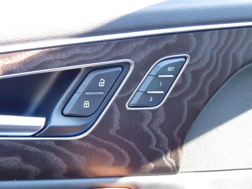 Used 2021 Audi Q7 3.0T Premium Plus w/ Premium Plus Package image 20