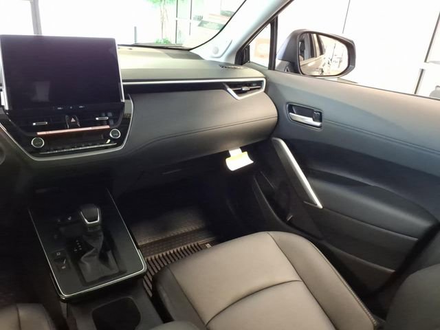 New 2026 Toyota Corolla Cross XLE w/ Convenience Package image 19