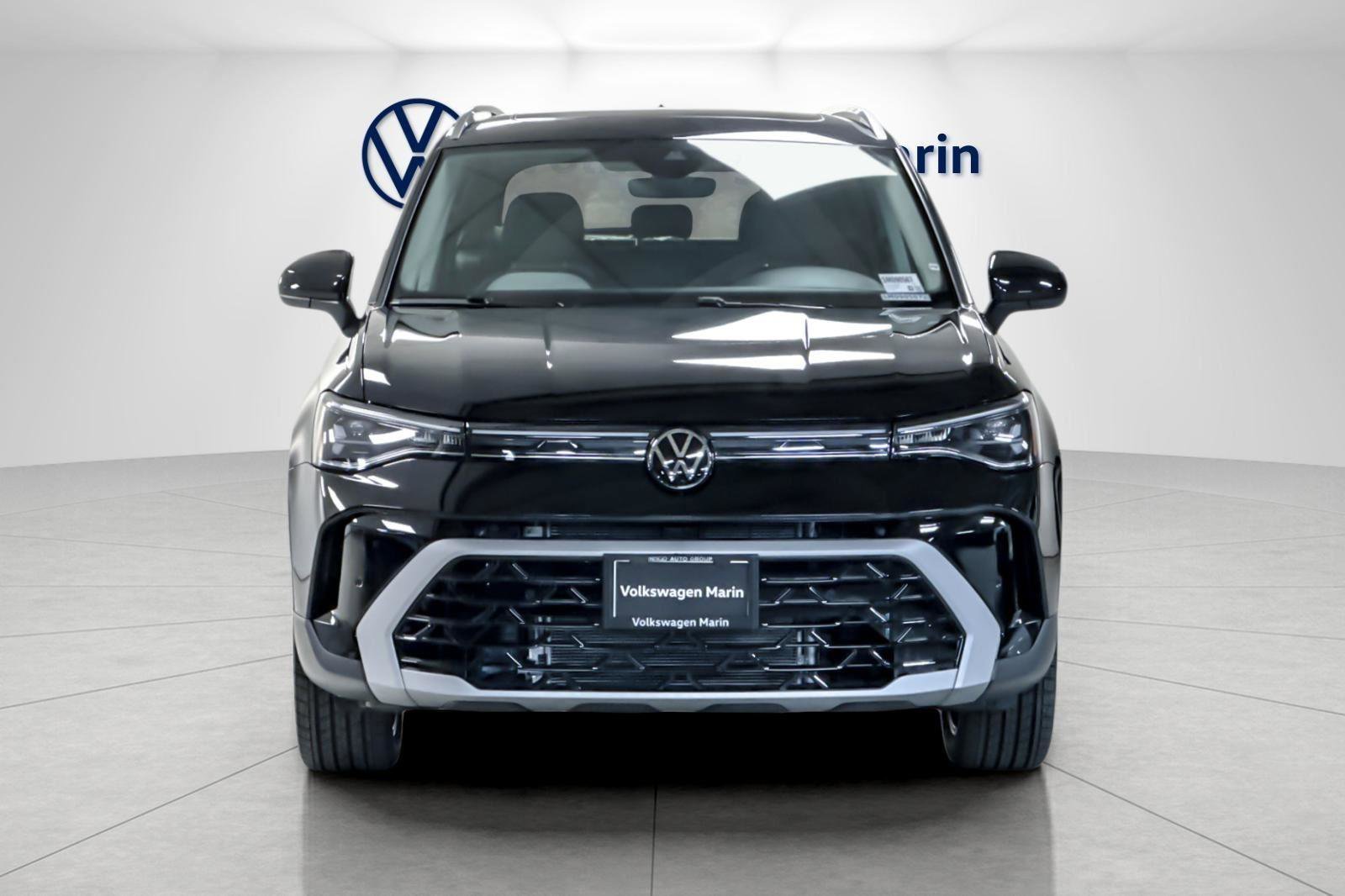 New 2025 Volkswagen Taos SEL image 8