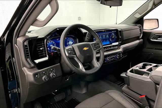 Used 2026 Chevrolet Silverado 1500 LT AWD/4WD image 17