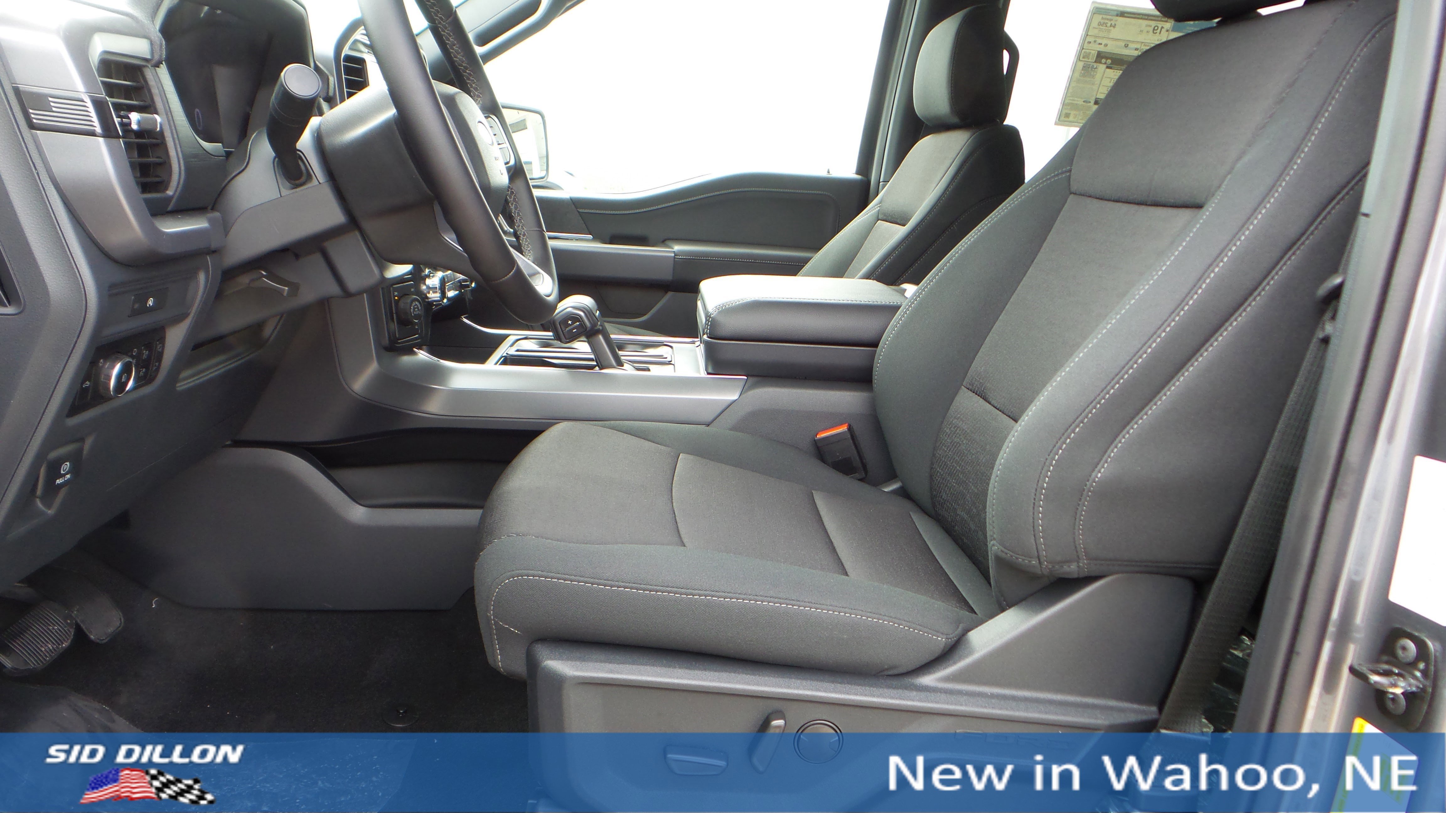 New 2025 Ford F150 XLT w/ Equipment Group 302A MID image 9