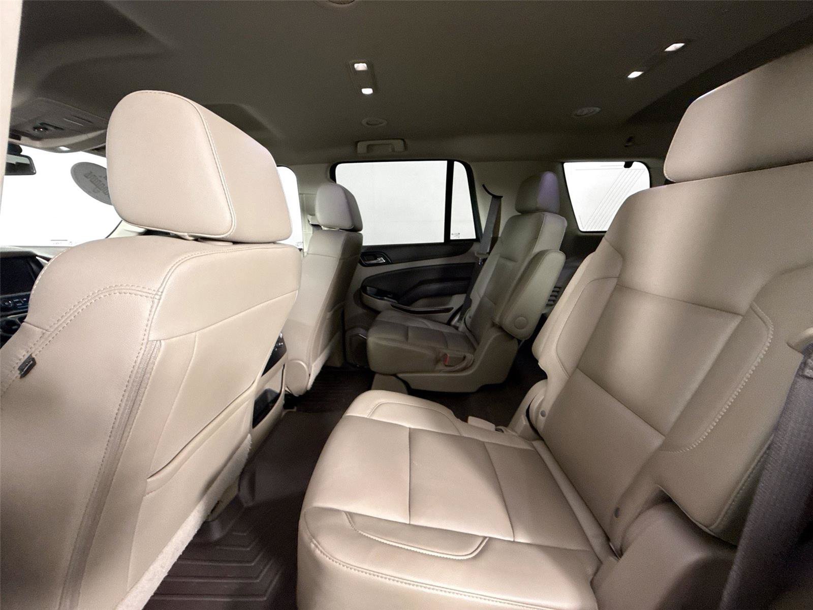 Used 2020 Chevrolet Tahoe LT w/ Luxury Package RWD image 33