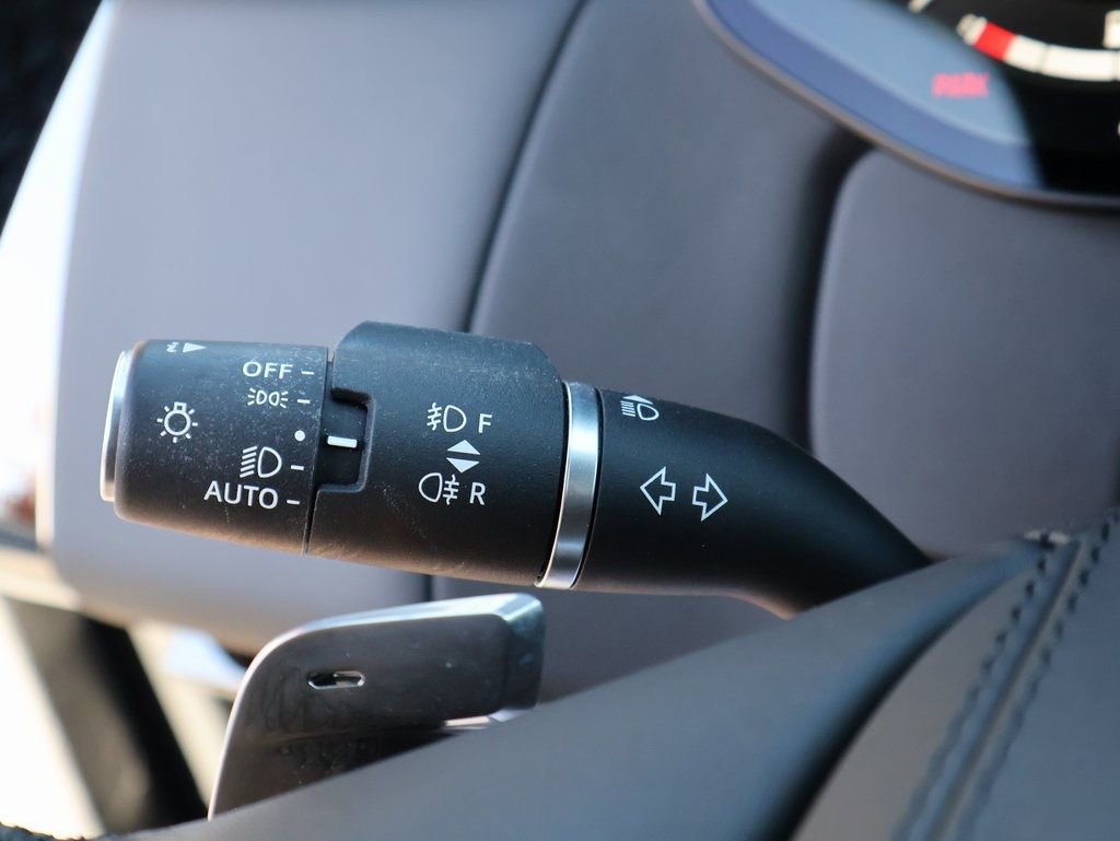 Used 2024 Land Rover Range Rover Sport SE AWD/4WD image 33