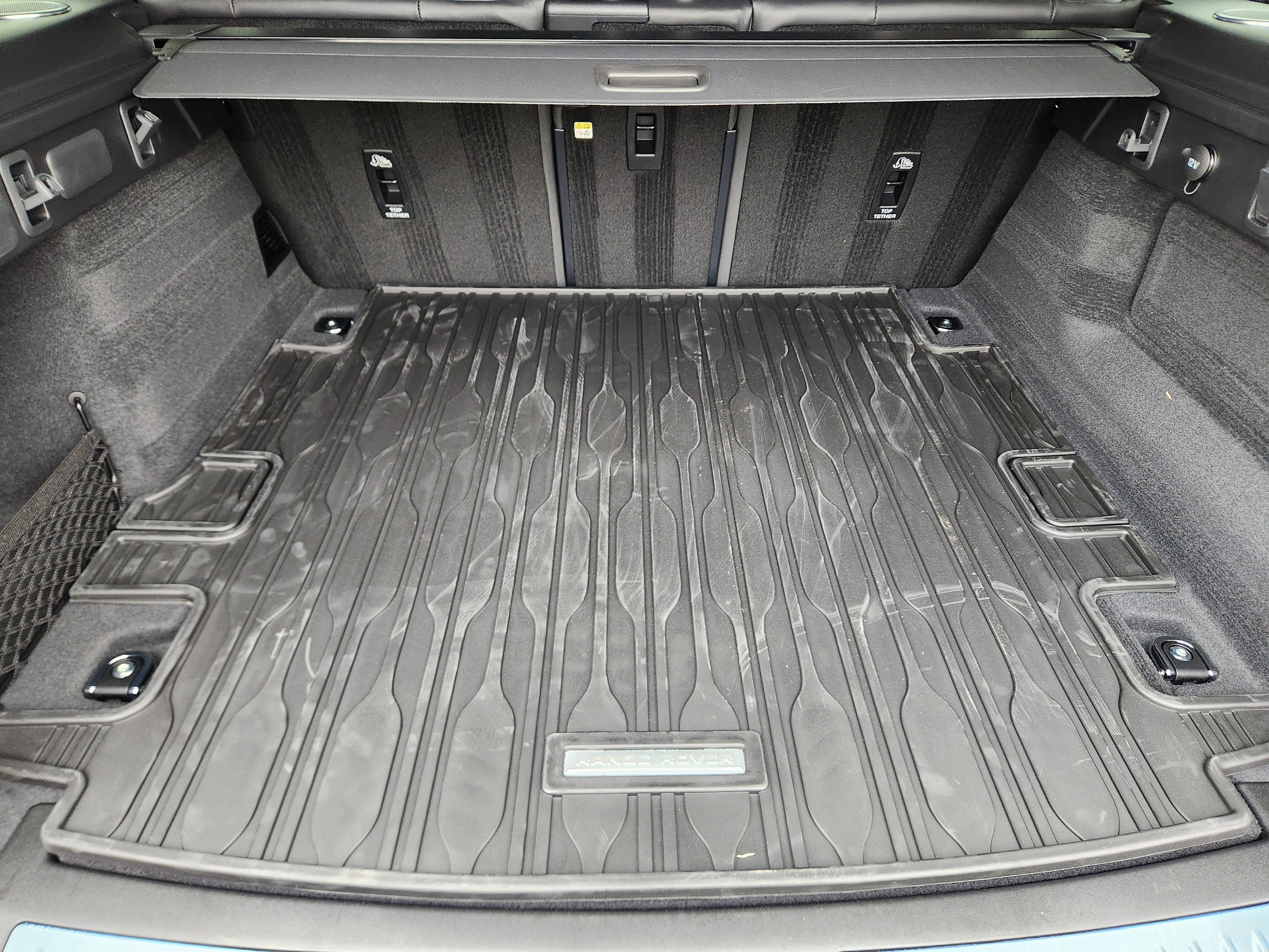 New 2026 Land Rover Range Rover Velar Dynamic SE image 33