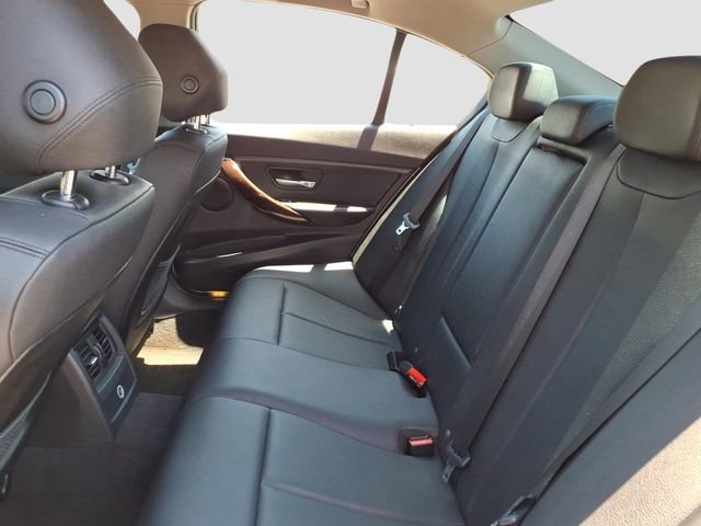 Used 2014 BMW 320i Sedan RWD image 31