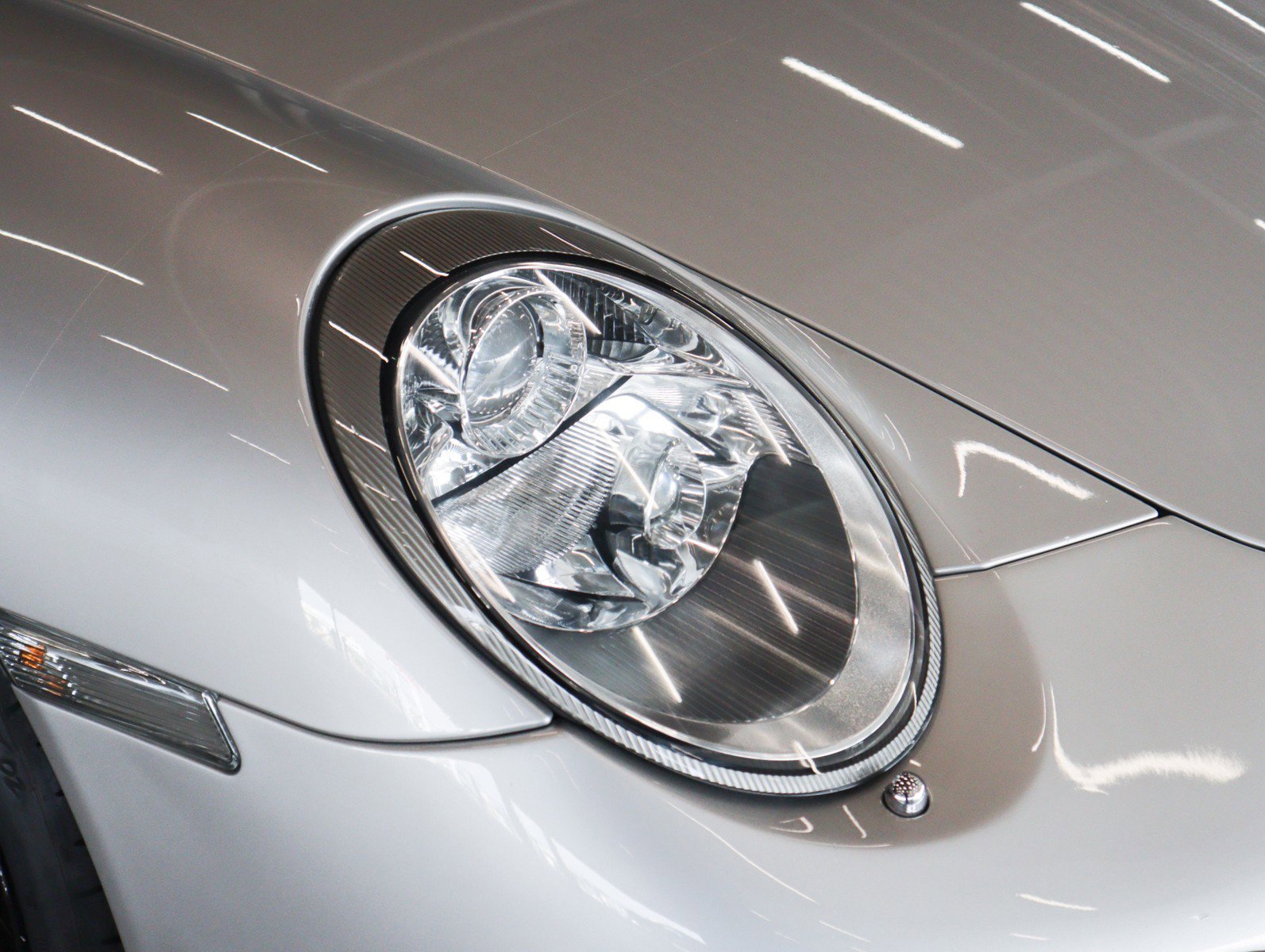 Used 2005 Porsche 911 Carrera S image 25