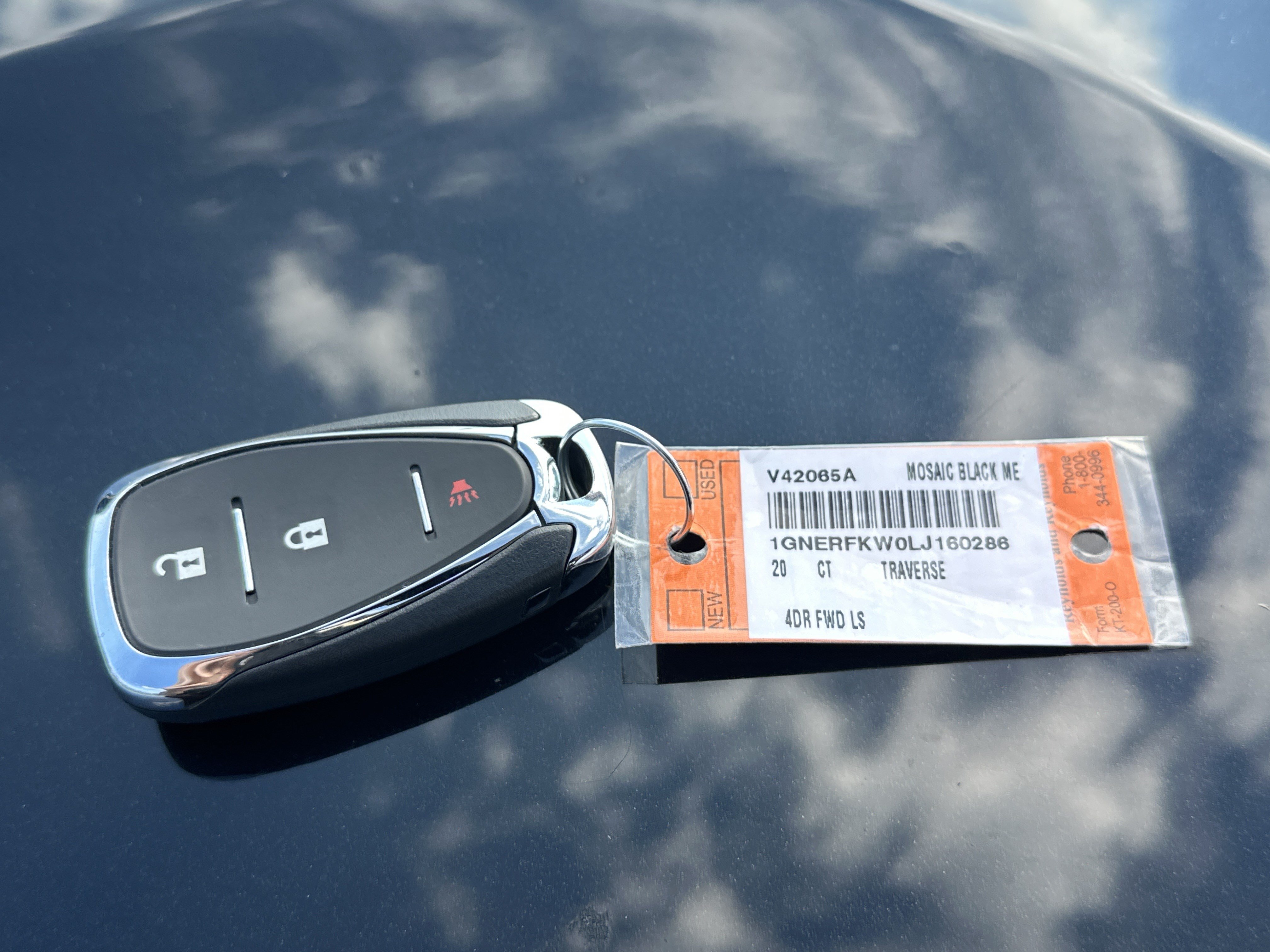 Used 2020 Chevrolet Traverse LS FWD image 38