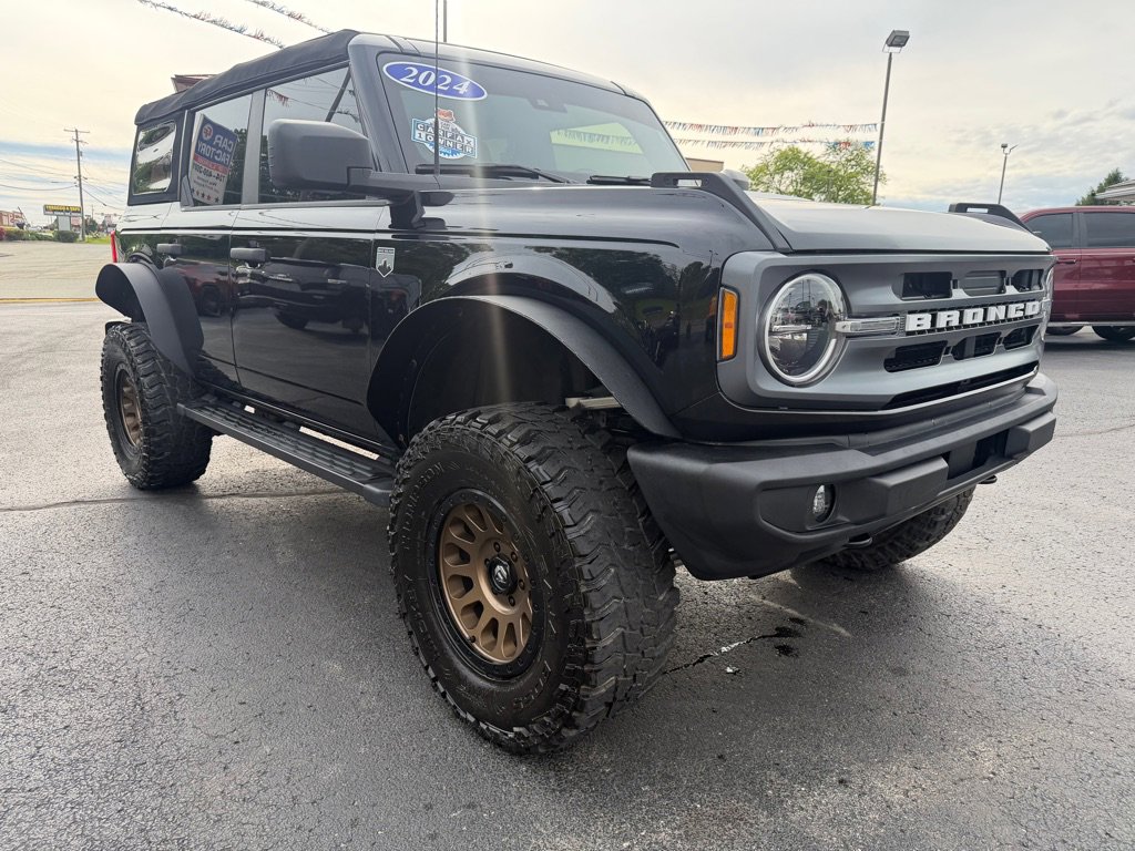 Used 2024 Ford Bronco Big Bend AWD/4WD image 3