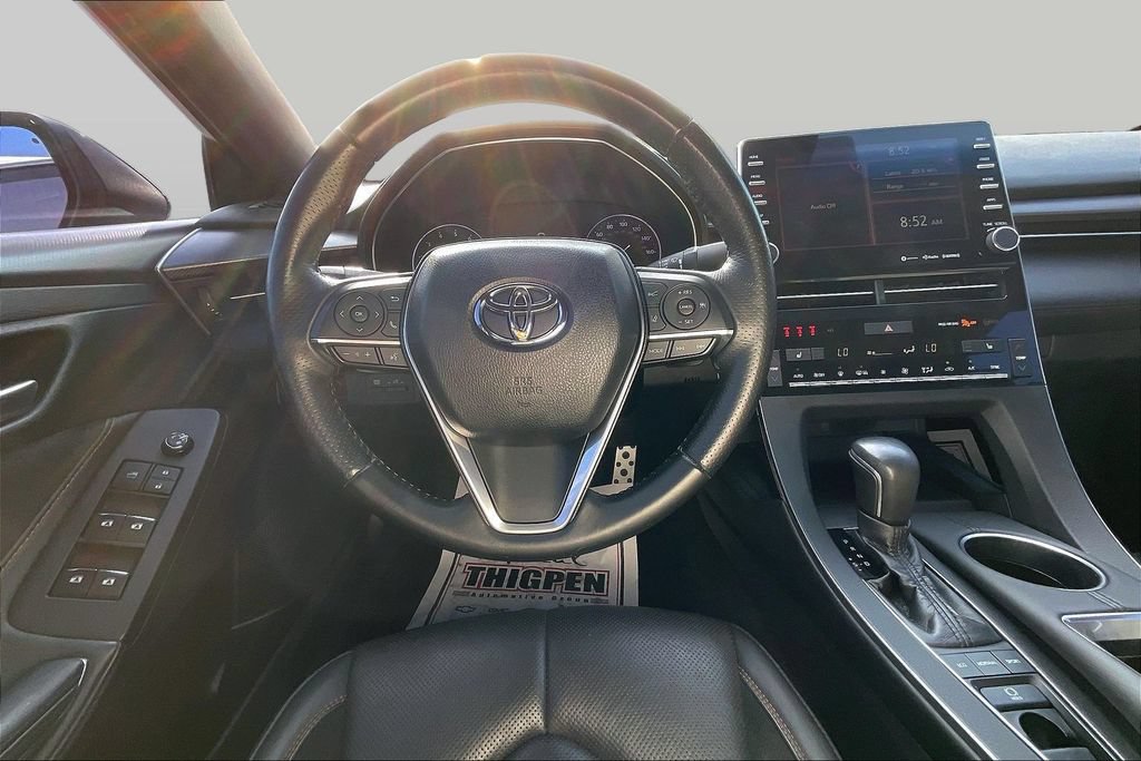 Used 2019 Toyota Avalon XSE FWD image 5
