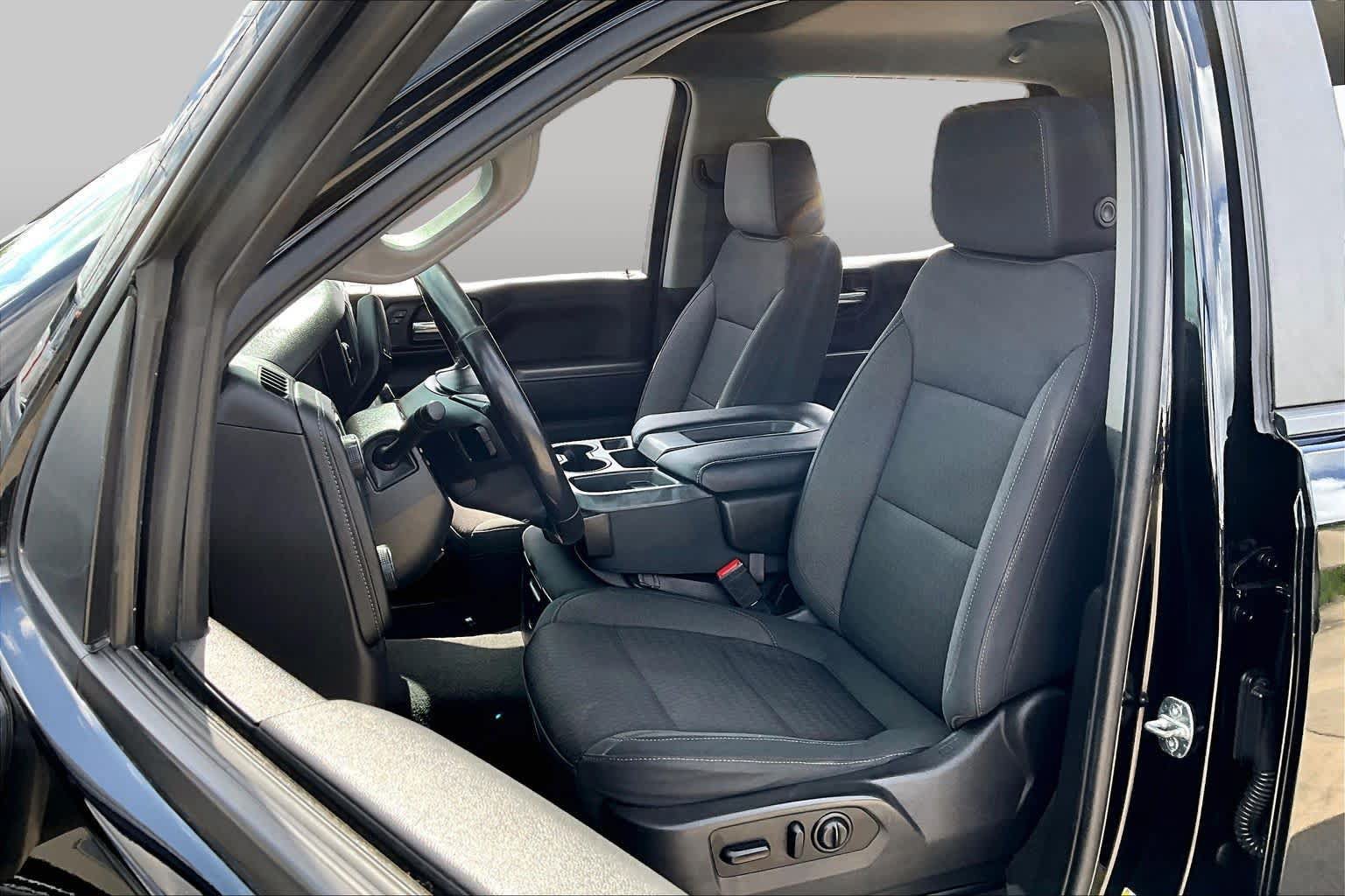 Used 2020 Chevrolet Silverado 1500 LT w/ Texas Edition RWD image 8