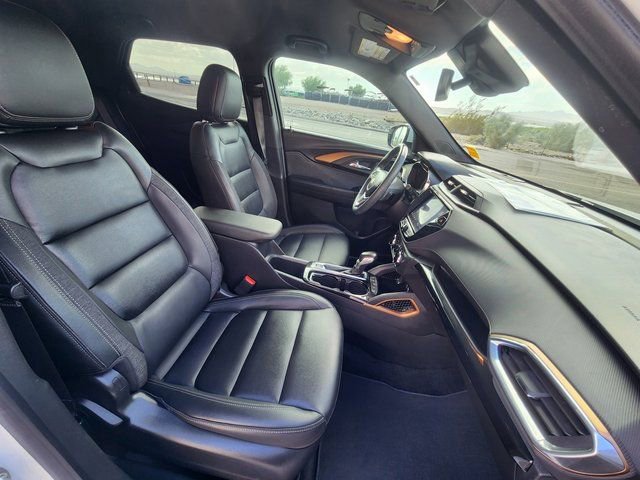 Used 2022 Chevrolet TrailBlazer ACTIV w/ Technology Package image 16