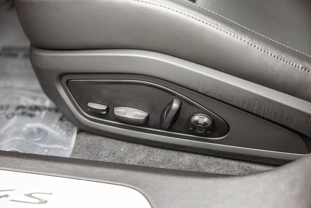 Certified 2024 Porsche Taycan 4S image 18