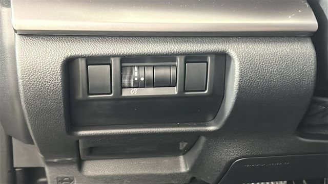 Used 2022 Nissan Rogue S FWD image 52