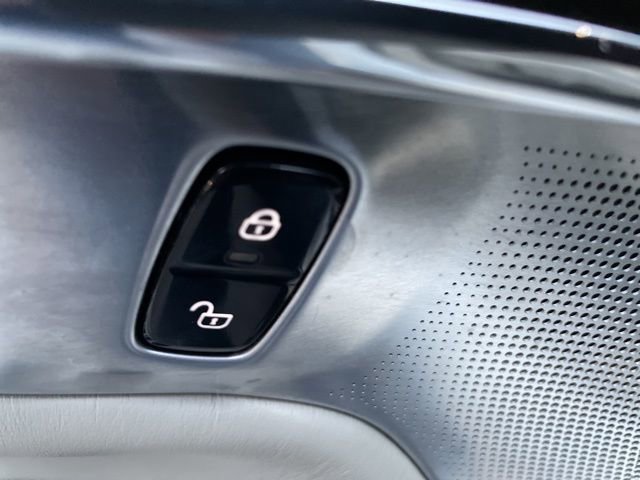 Used 2018 Volvo XC90 T6 Momentum w/ Convenience Package image 18