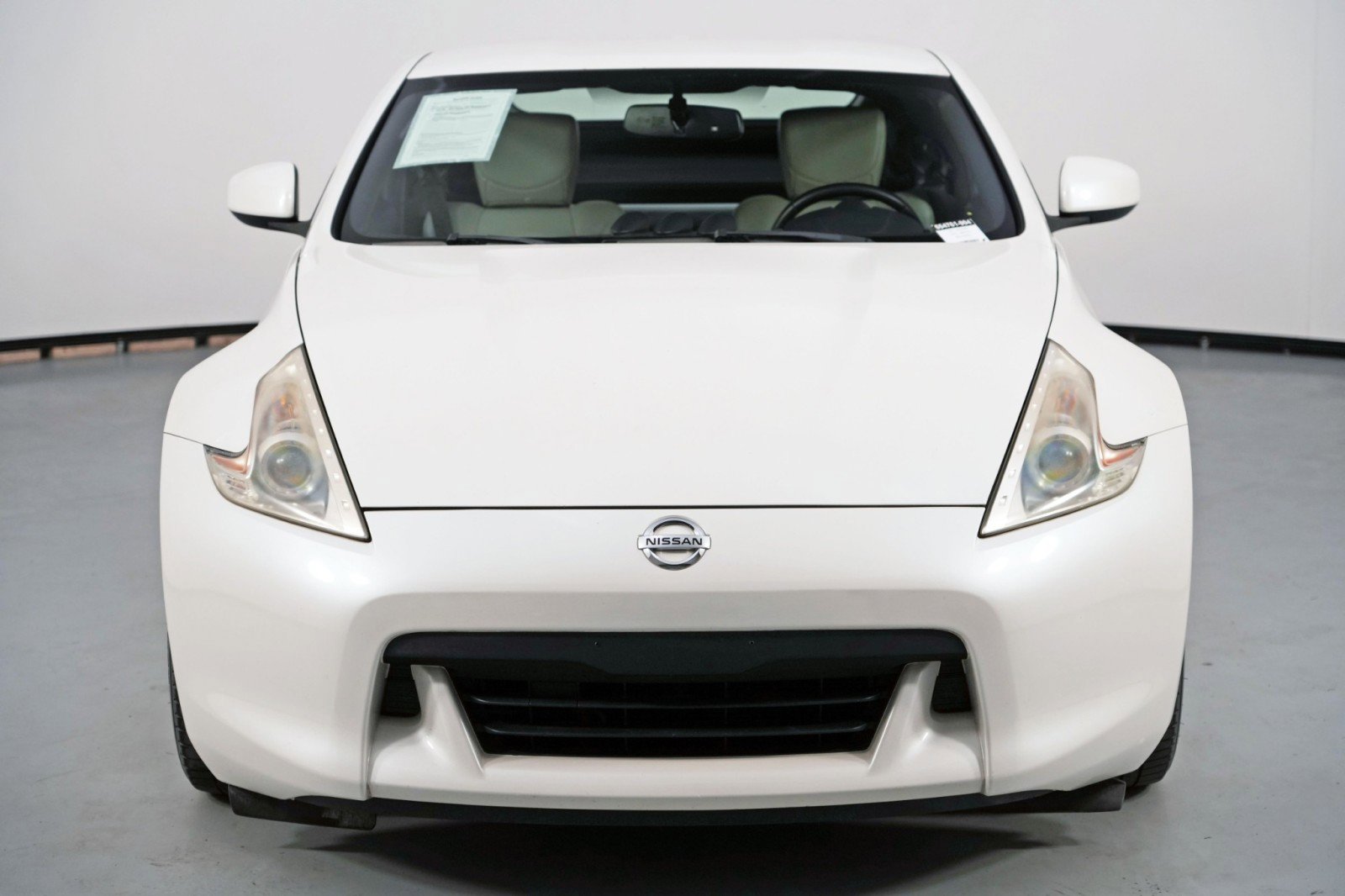 Used 2011 Nissan 370Z Touring image 36