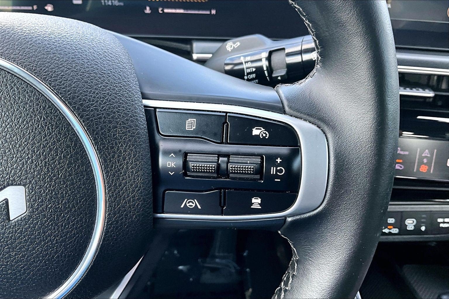 Used 2025 Kia K5 GT-Line w/ GT-Line Premium Package AWD/4WD image 18