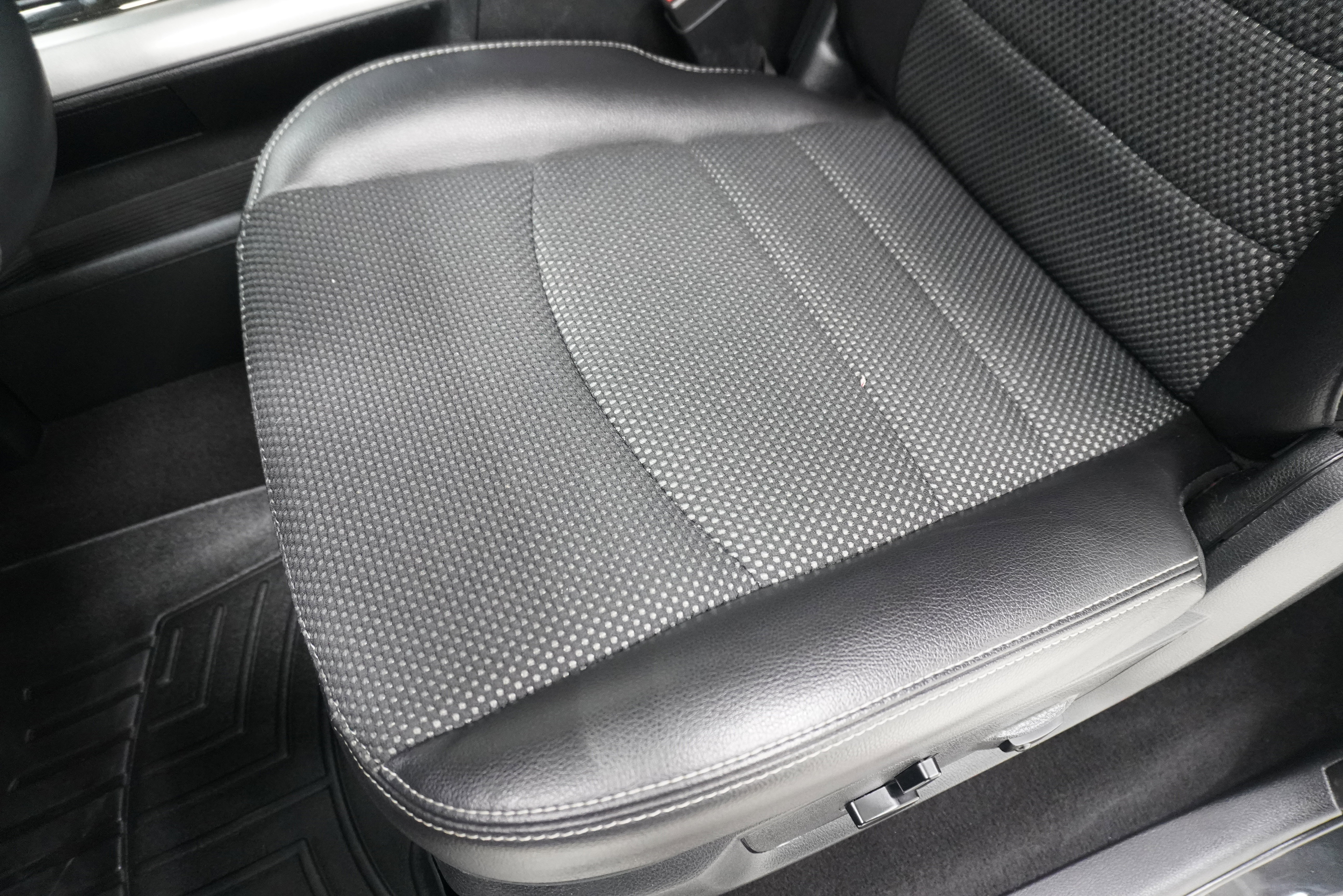 Used 2015 RAM 1500 Sport w/ Convenience Group RWD image 13