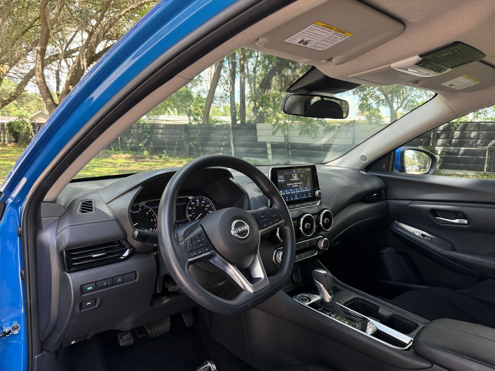 Used 2025 Nissan Sentra SV FWD image 30