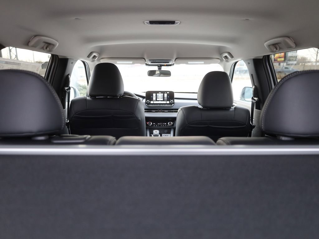 New 2025 Mitsubishi Outlander SE image 23