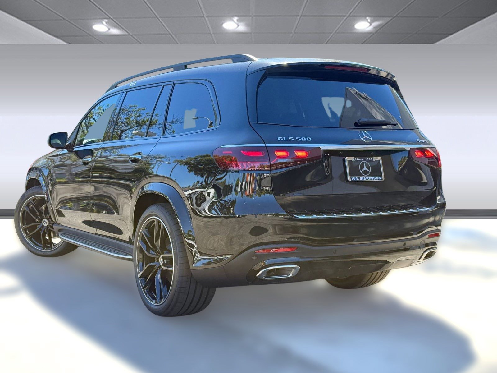 New 2026 Mercedes-Benz GLS 580 4MATIC image 2