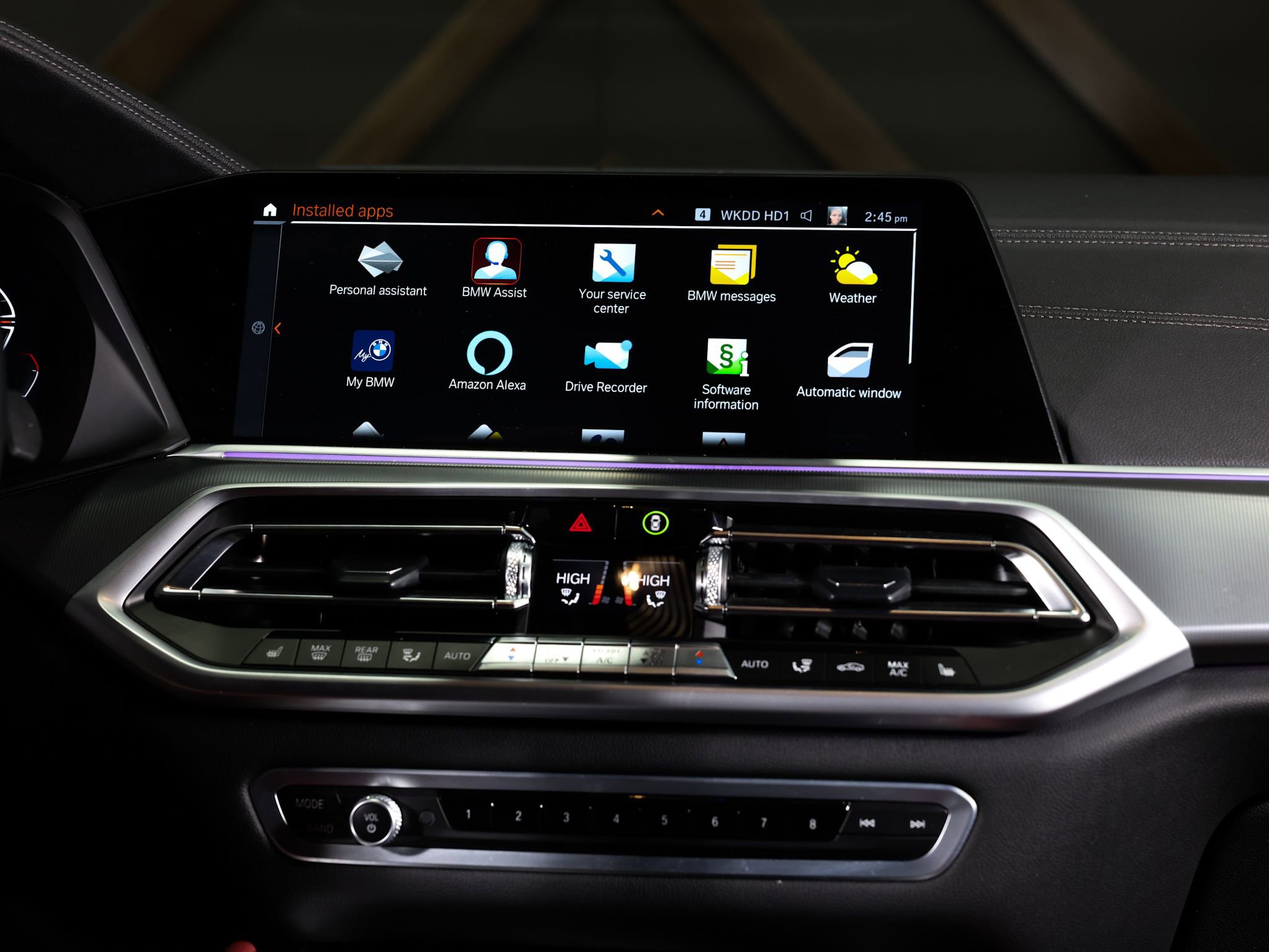 Used 2022 BMW X6 xDrive40i w/ Executive Package image 27