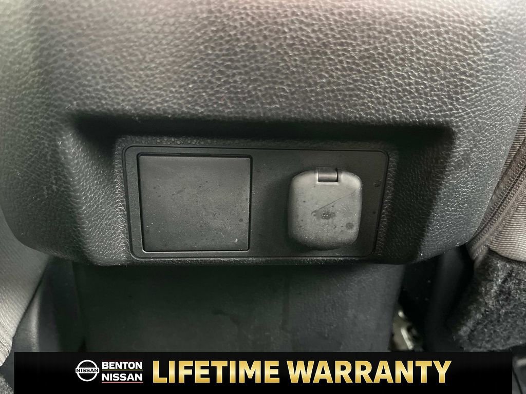 Used 2025 Toyota Tacoma TRD Off-Road image 24