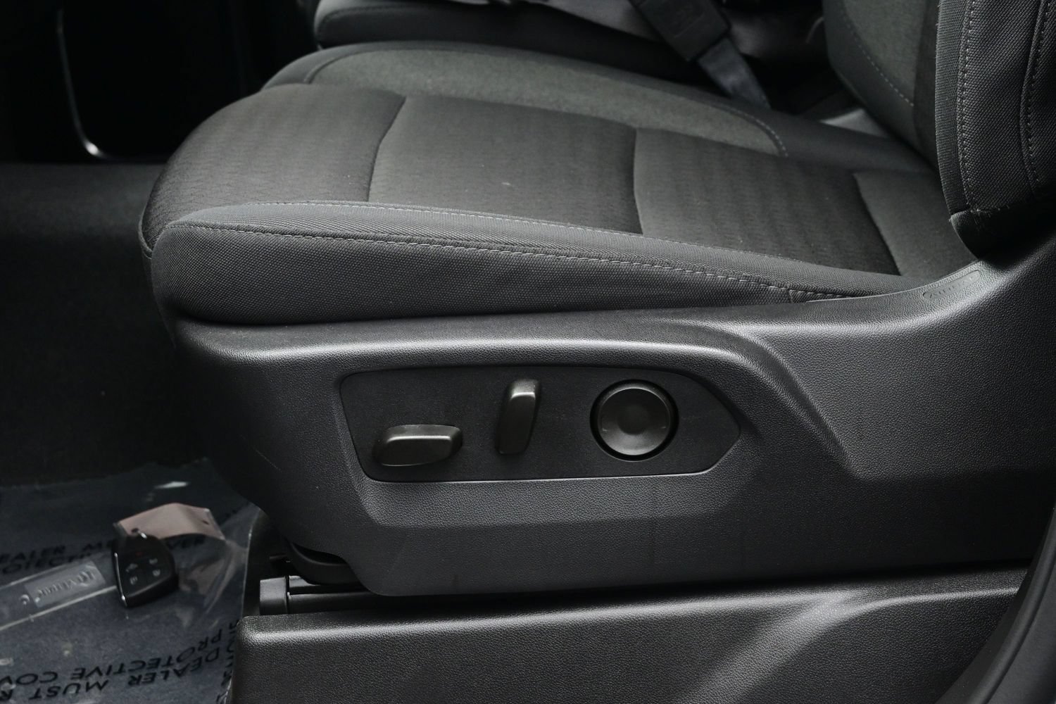Used 2026 Chevrolet Silverado 1500 LT AWD/4WD image 11