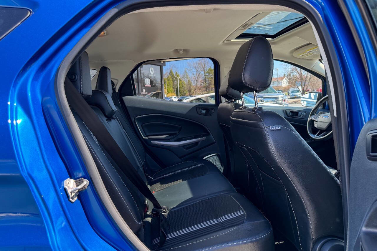 Used 2020 Ford EcoSport SES w/ SES Black Appearance Package image 14