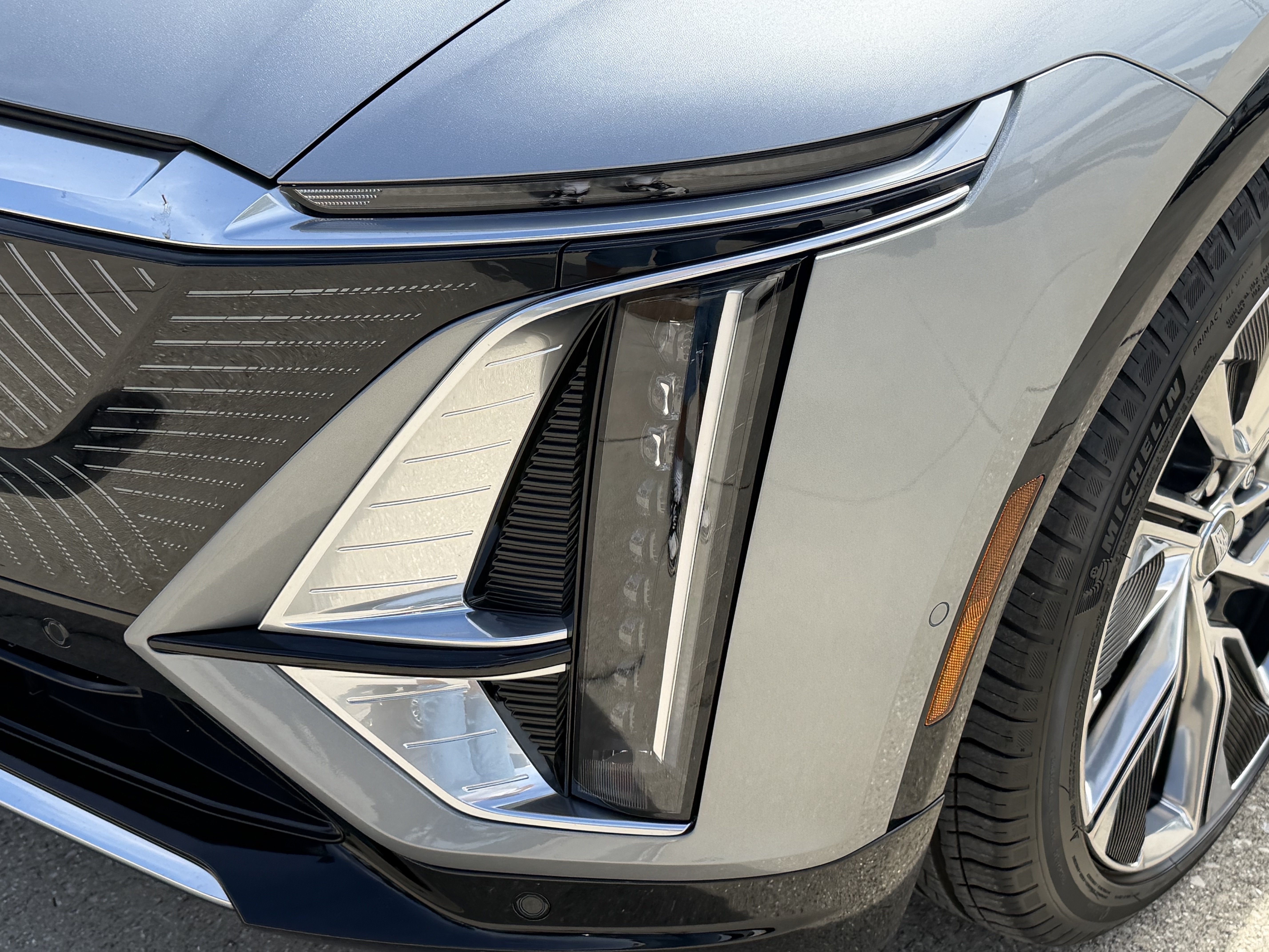 Certified 2026 Cadillac Lyriq Signature Luxury w/ Nappa Leather Package AWD/4WD image 9