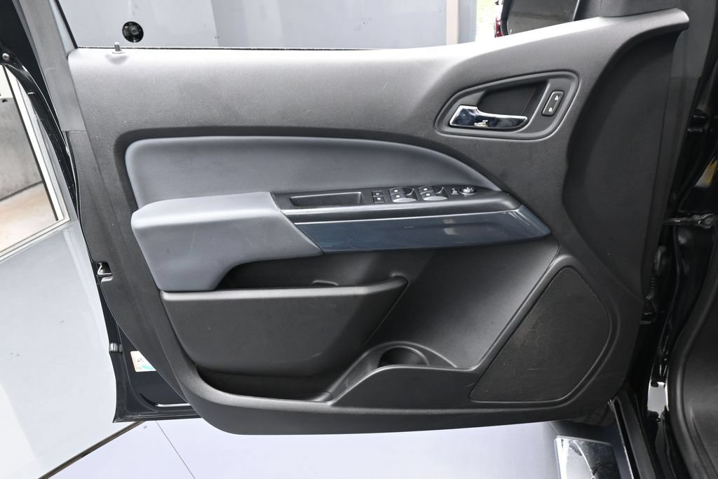 Used 2019 Chevrolet Colorado Z71 RWD image 13