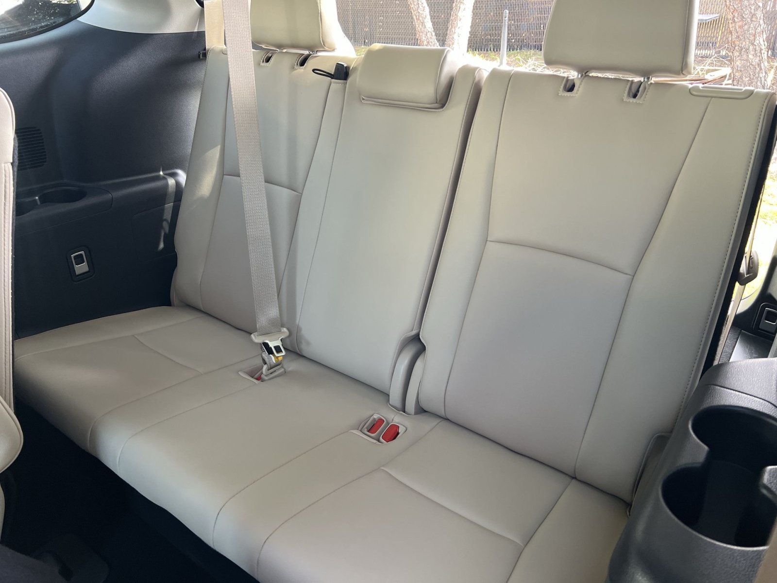 Used 2020 Toyota Highlander Platinum AWD/4WD image 23