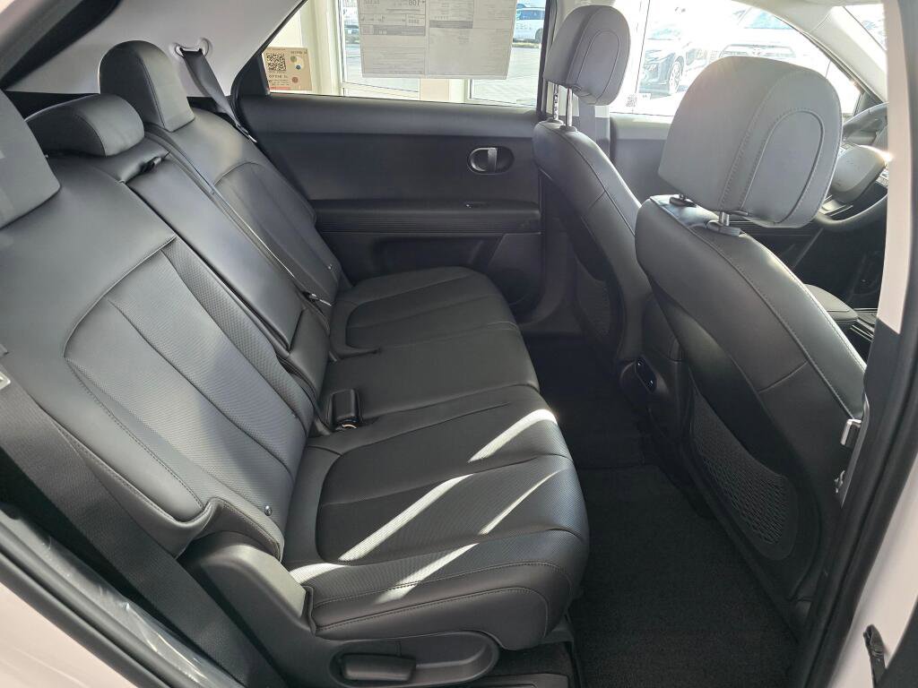New 2026 Hyundai Ioniq 5 SEL image 33