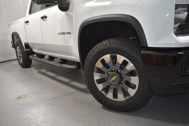 New 2026 Chevrolet Silverado 2500 Custom w/ Custom Value Package AWD/4WD image 4