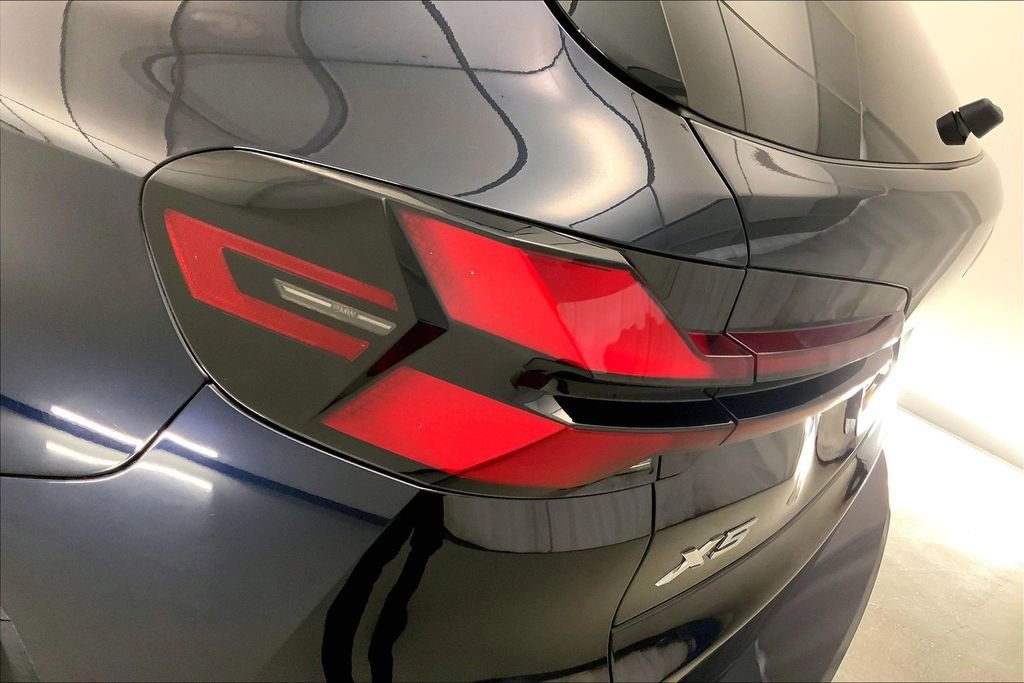 Certified 2024 BMW X5 xDrive50e w/ M Sport Package image 28