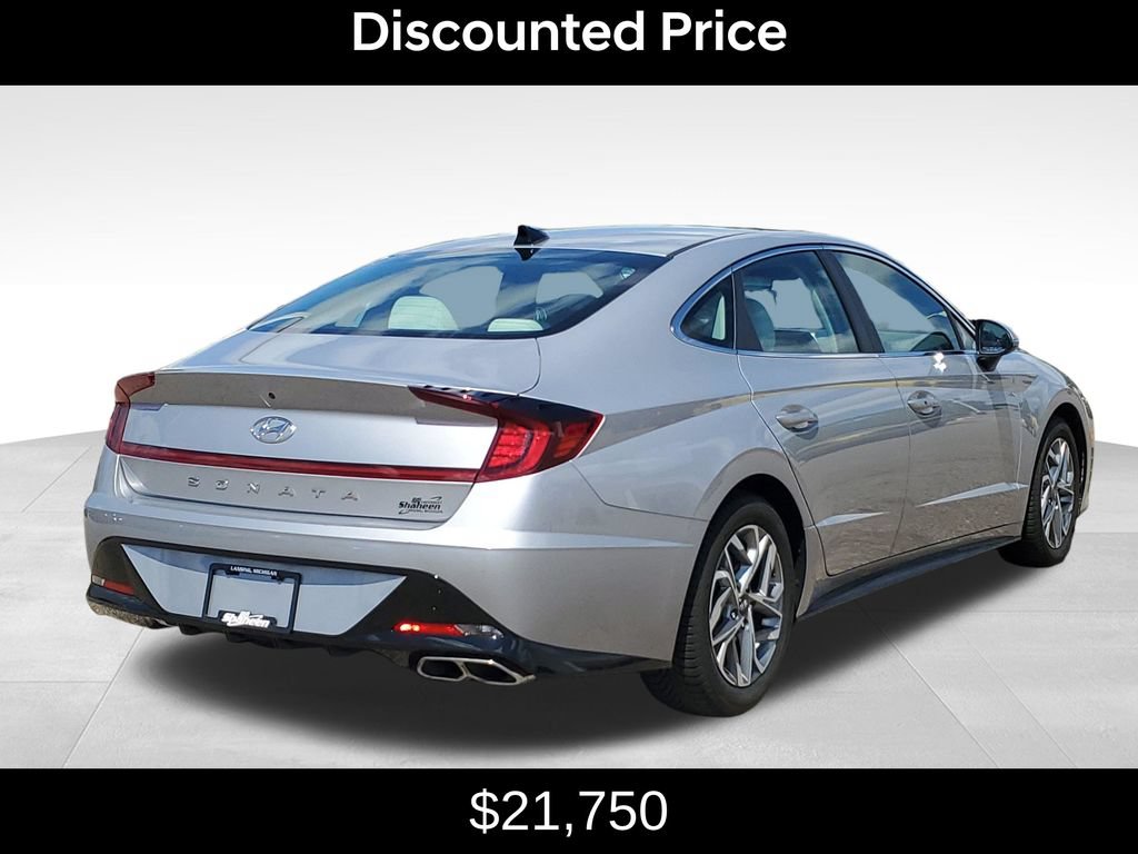 Used 2023 Hyundai Sonata SEL w/ Preferred Accessory Package FWD image 3