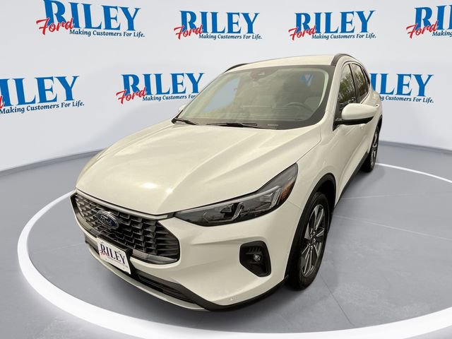 Certified 2024 Ford Escape Platinum w/ Premium Technology Package